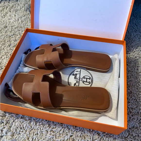 Hermes Shoes - Women’s Oran Hermes Sandals